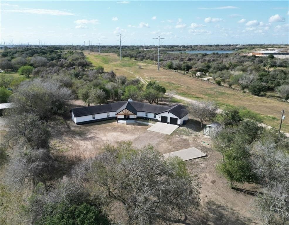 100,000 acres in Nueces County