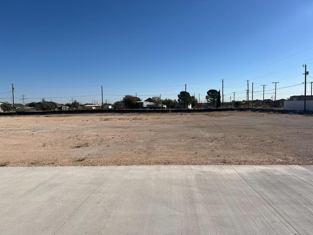 0.61 acres in Midland County