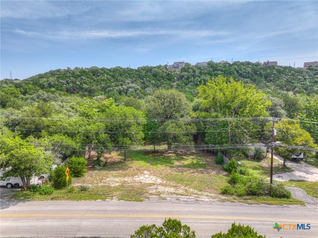 0.32 acres in Comal County - photo 10