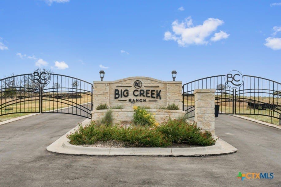 1.53 acres in Burnet County