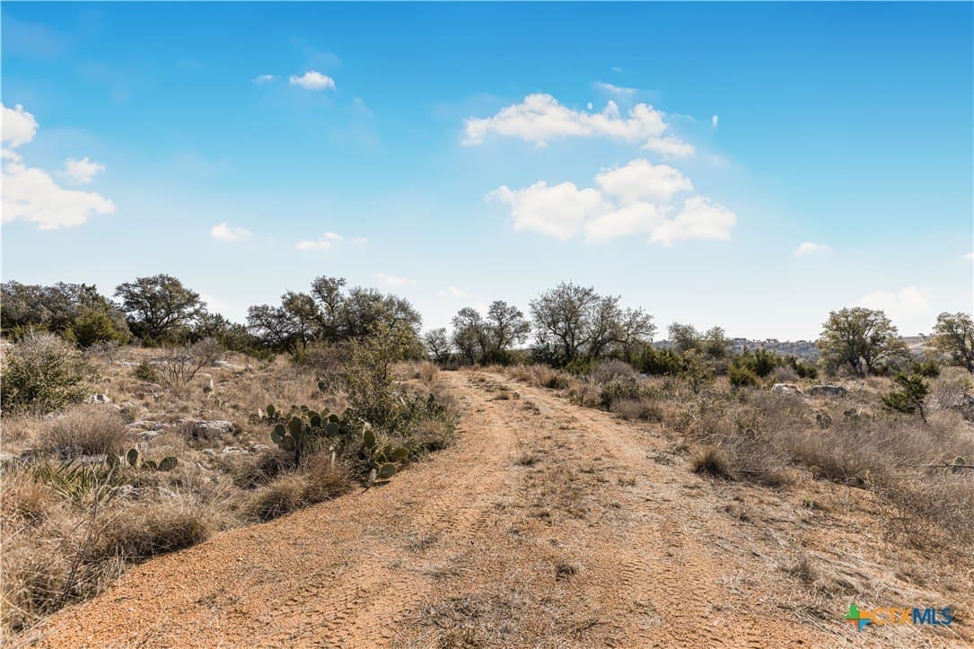1.53 acres in Burnet County gallery image 2