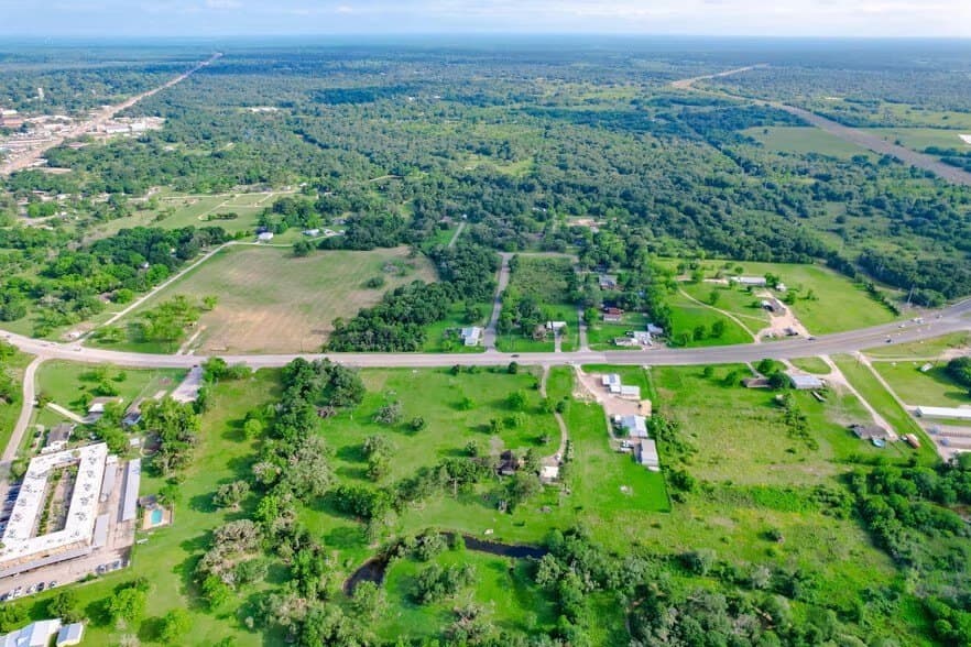 5.73 acres in Brazoria County gallery image 2