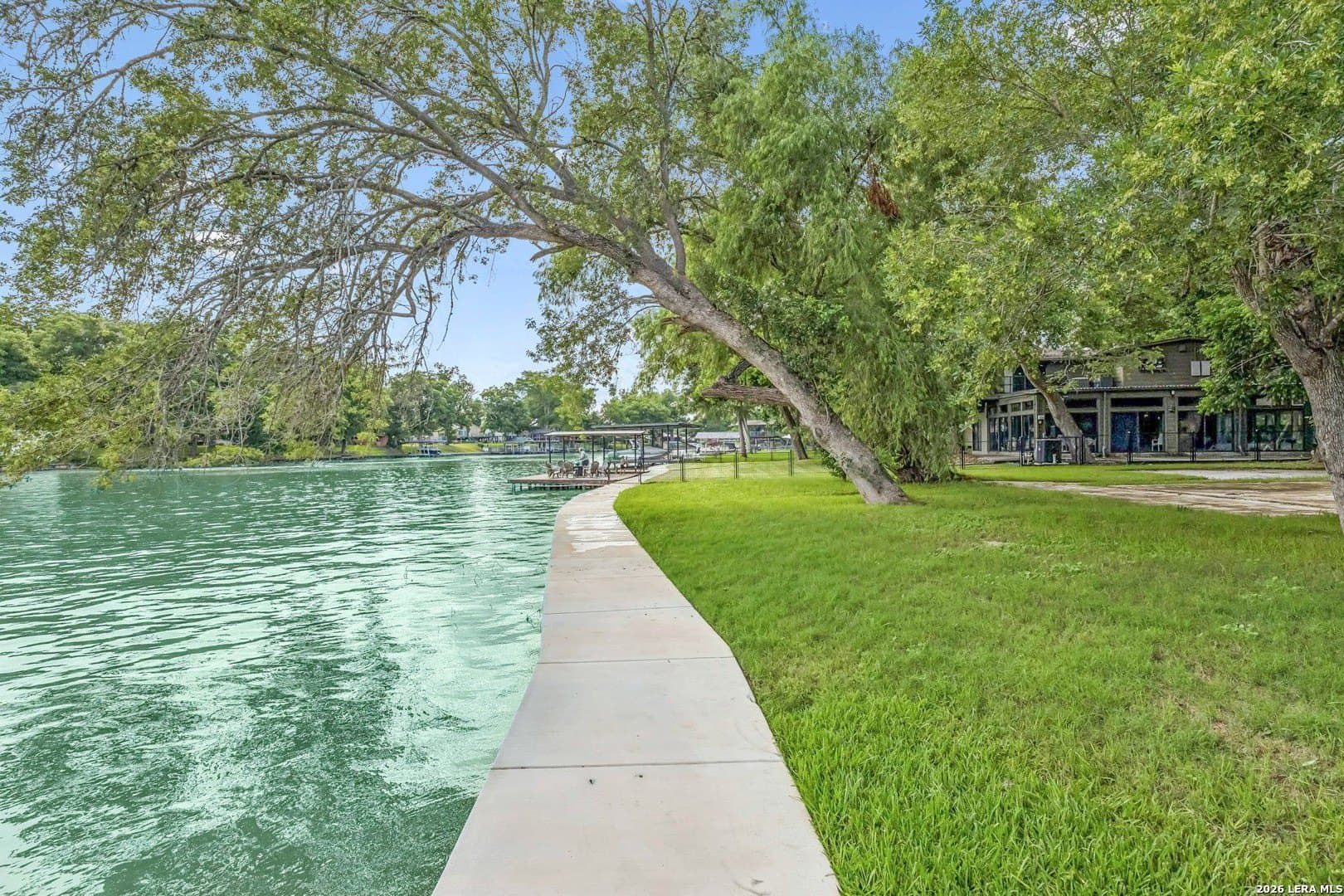 0.38 acres in Guadalupe County gallery image 3