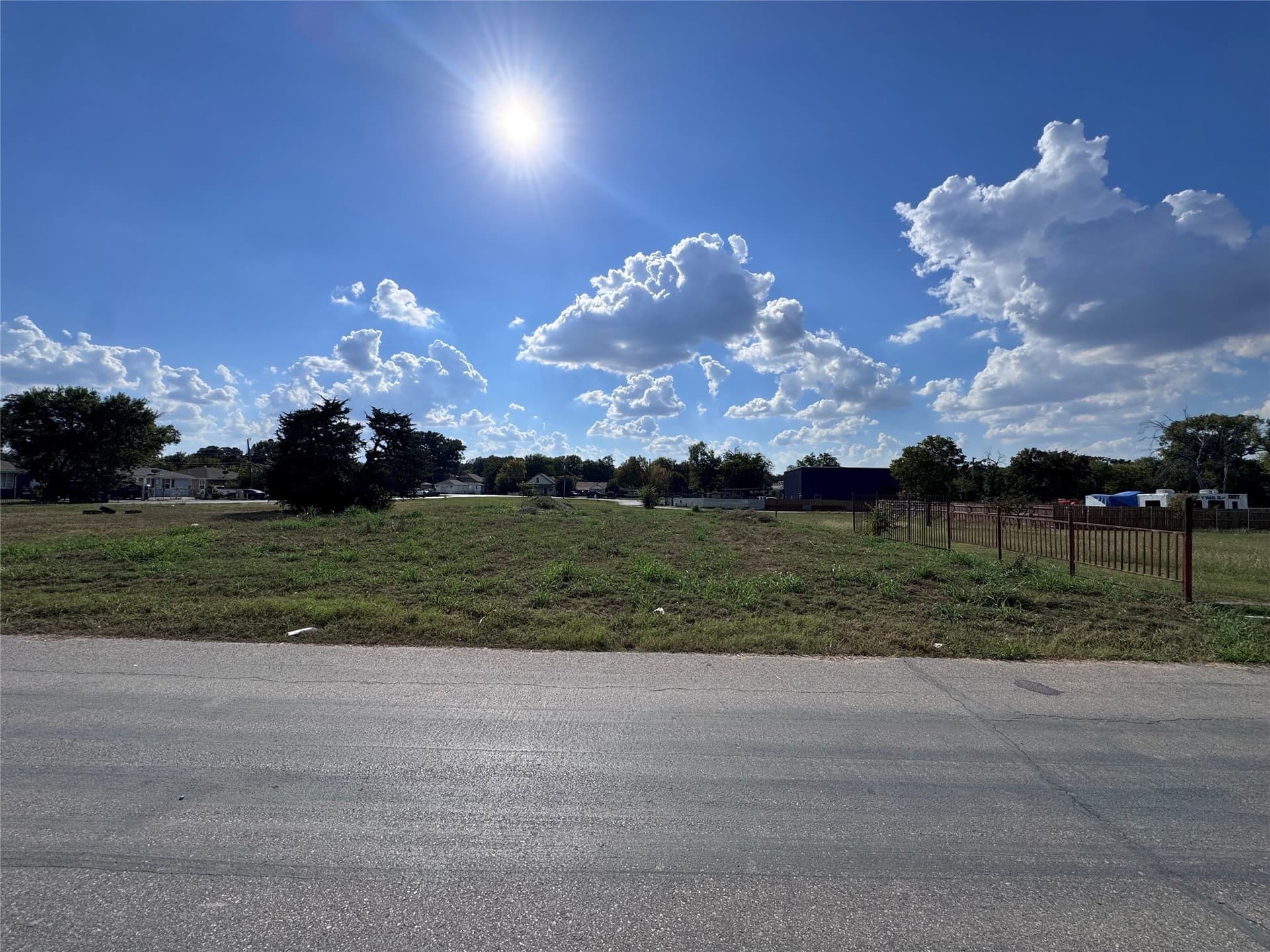 0.16 acres in Dallas County gallery image 3