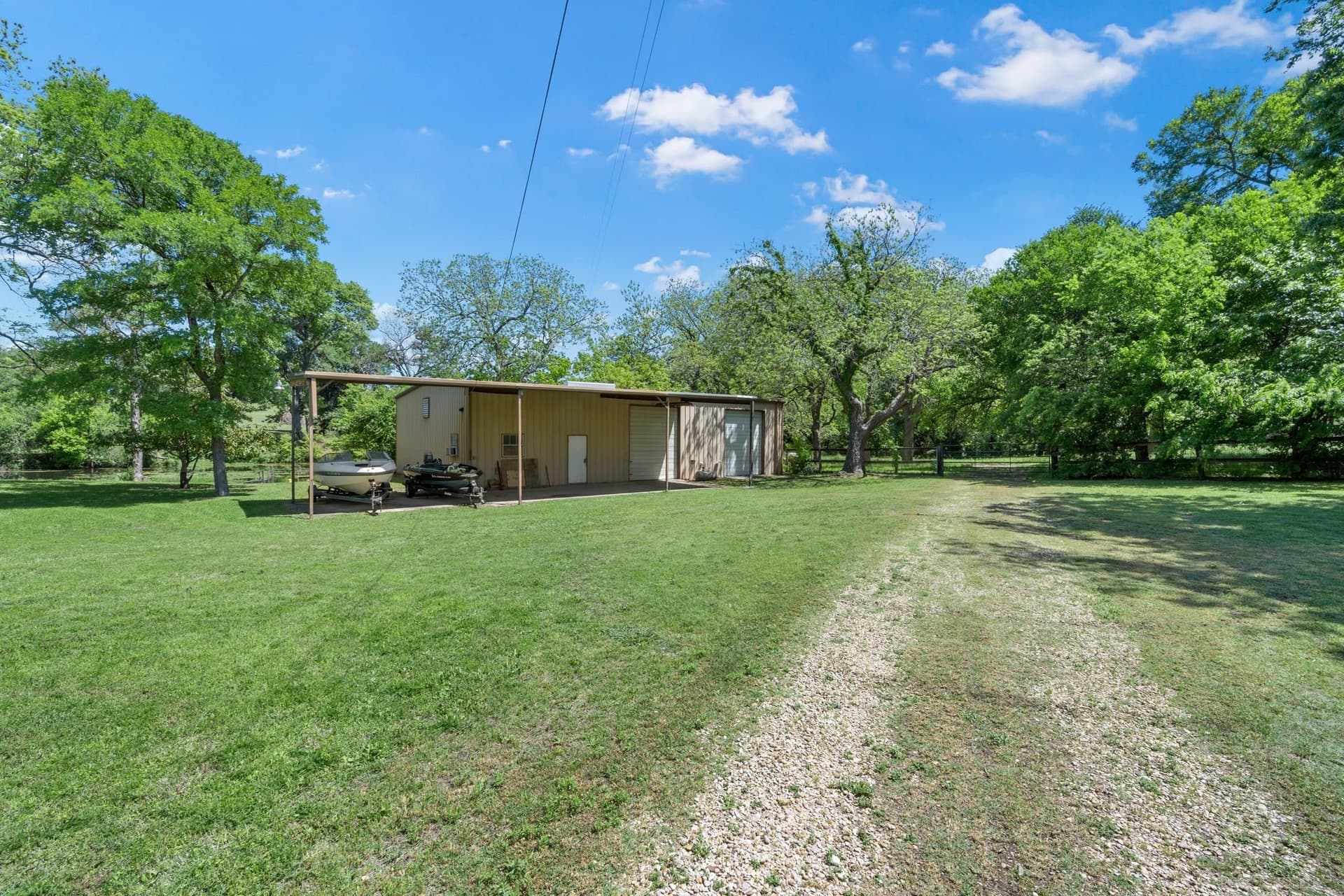 20 acres in Ellis County - photo 4