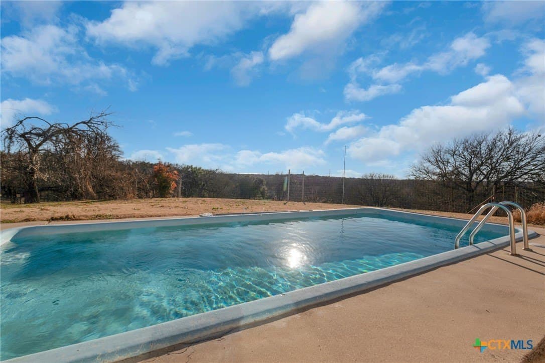 38.8 acres in Burnet County gallery image 4