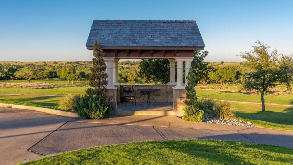 0.5 acres in Johnson County gallery image 4