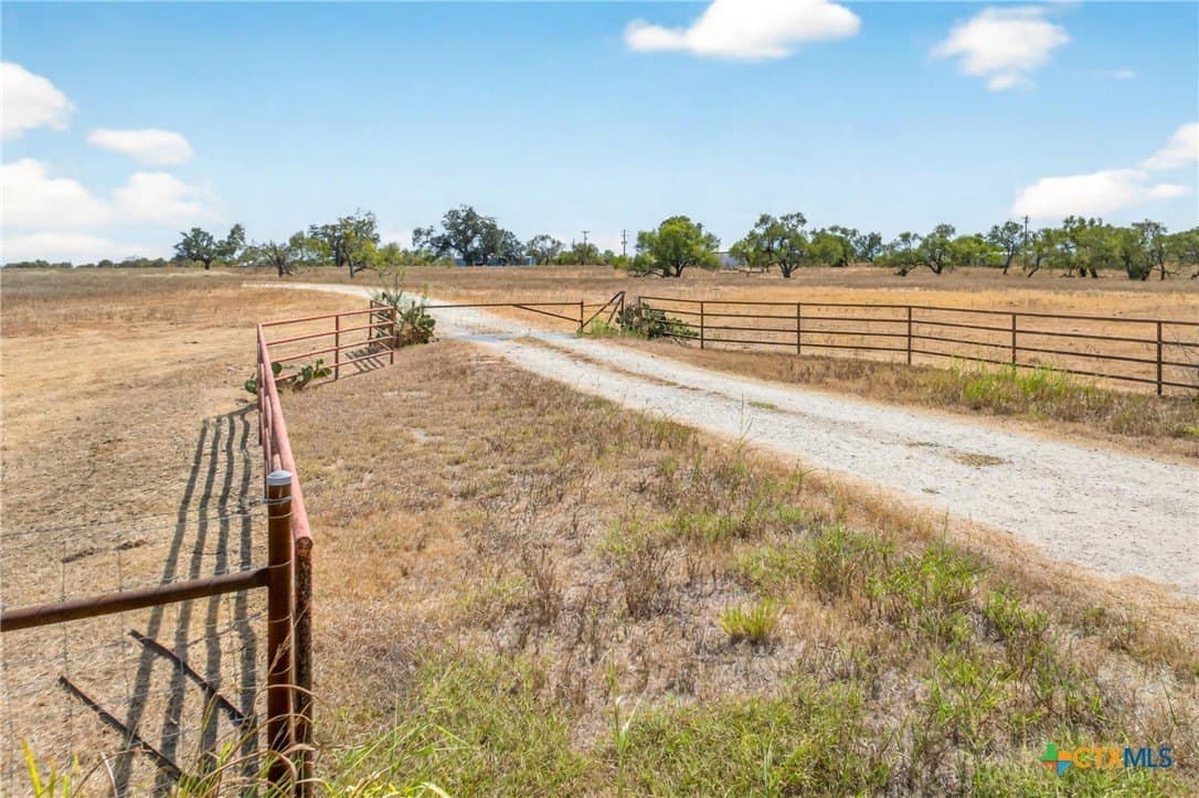 26.71 acres in Gonzales County gallery image 3