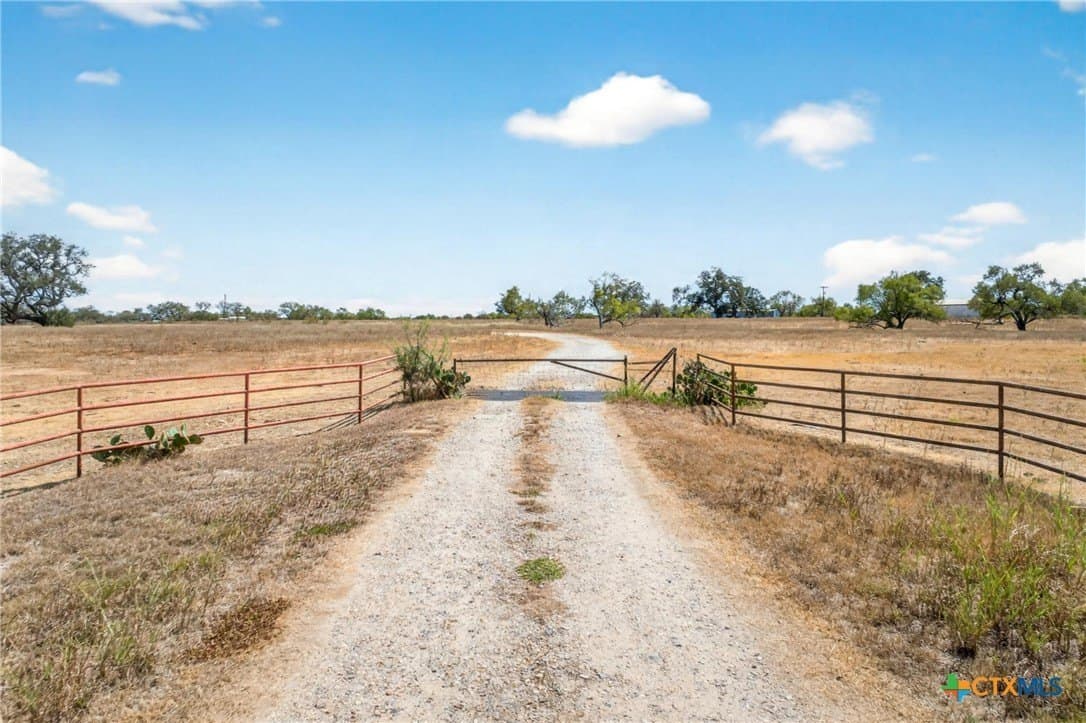26.71 acres in Gonzales County