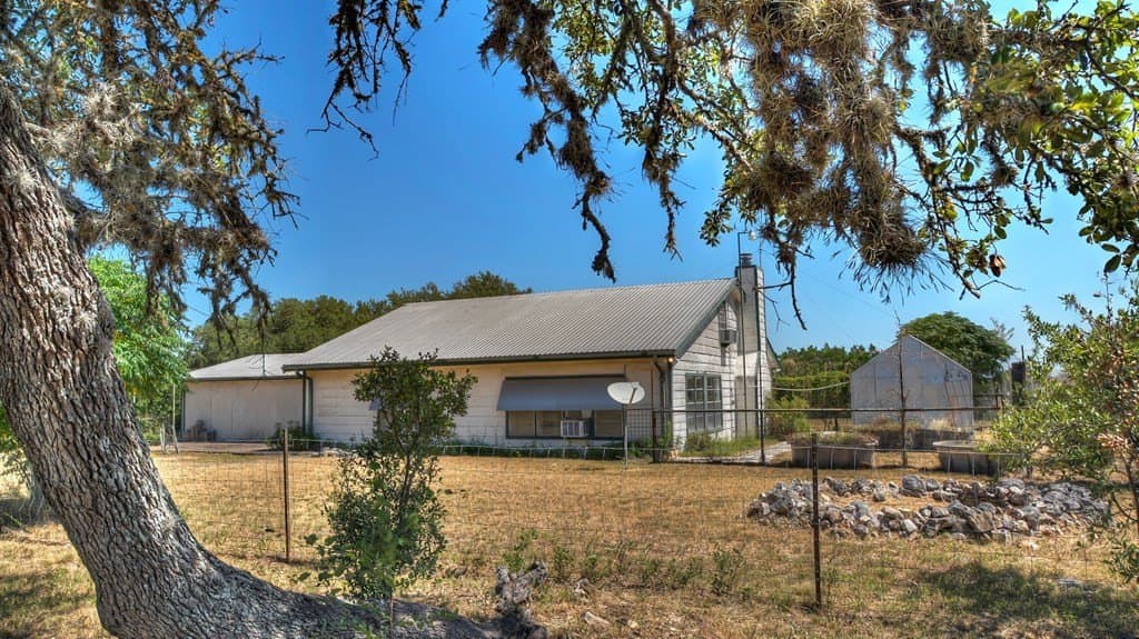 60.01 acres in Real County - photo 70