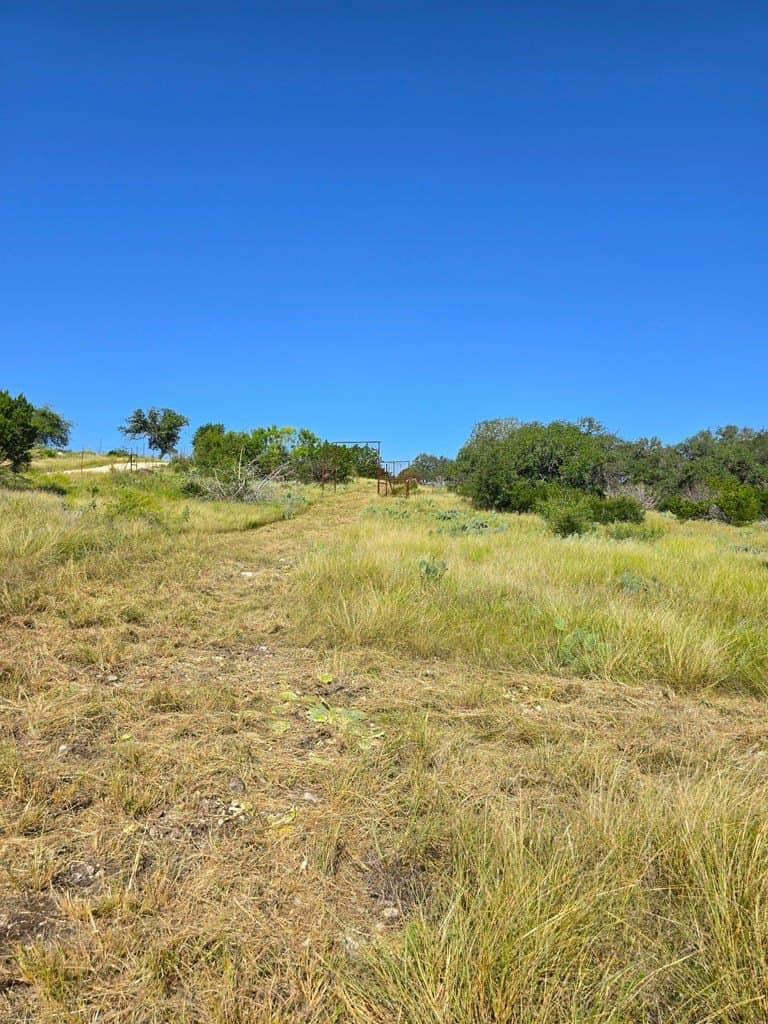 60.01 acres in Real County - photo 36