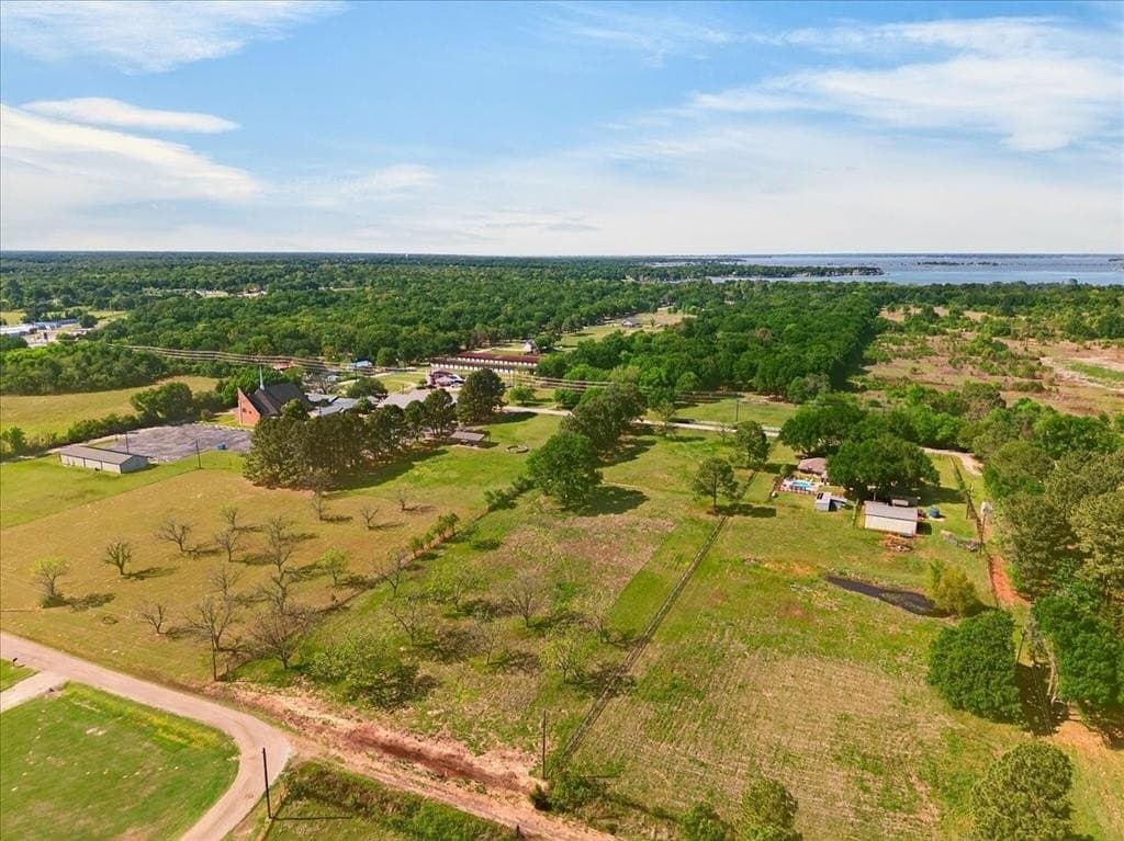 3.21 acres in Henderson County