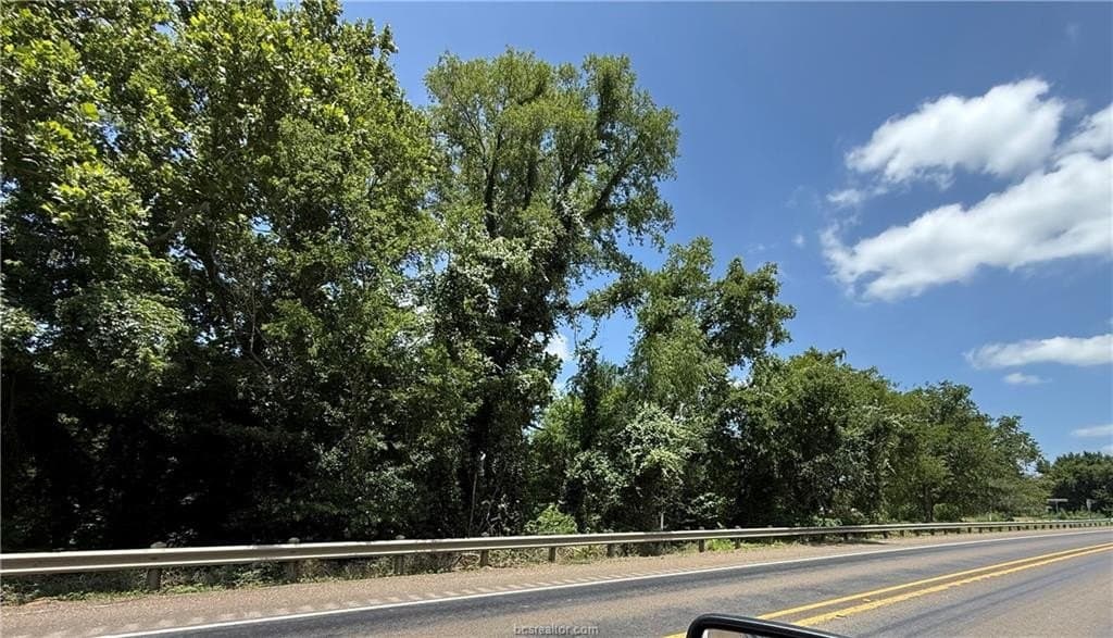 1.38 acres in Robertson County gallery image 3