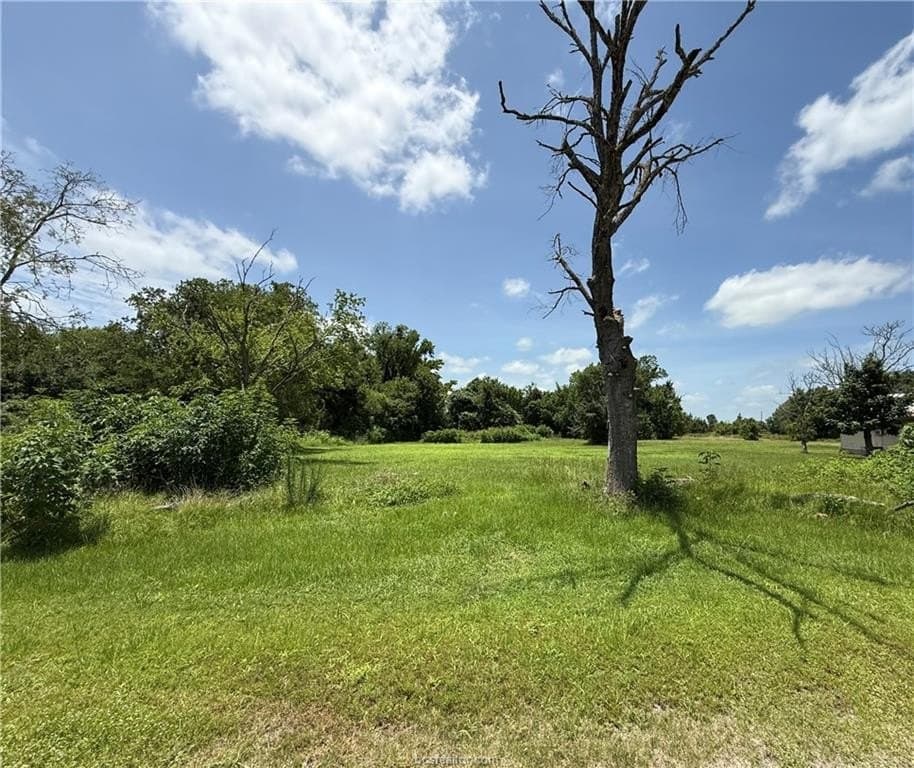 1.38 acres in Robertson County featured view