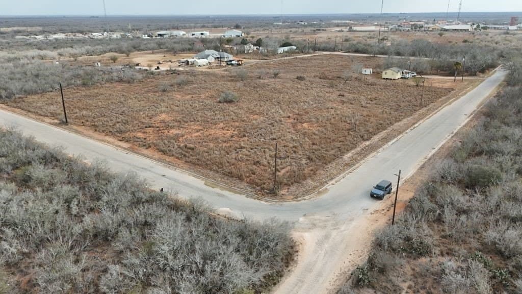 4.21 acres in Jim Hogg County