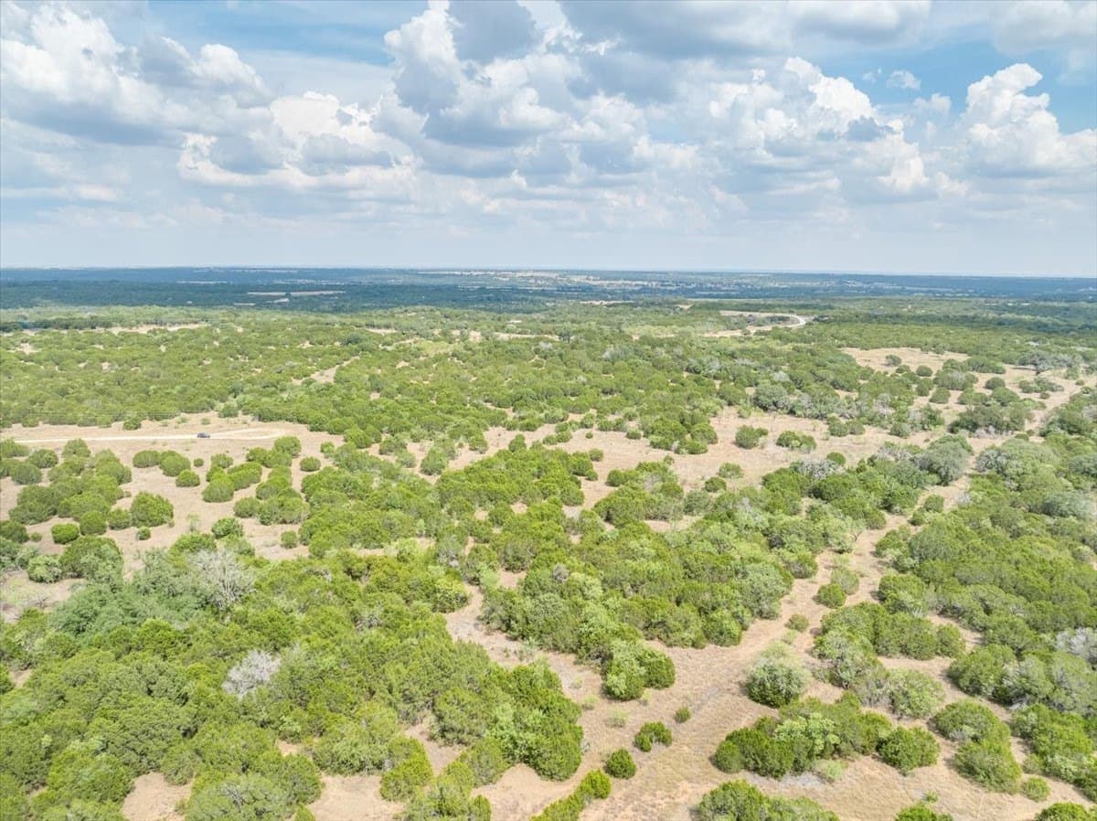 25.01 acres in Hamilton County - photo 8