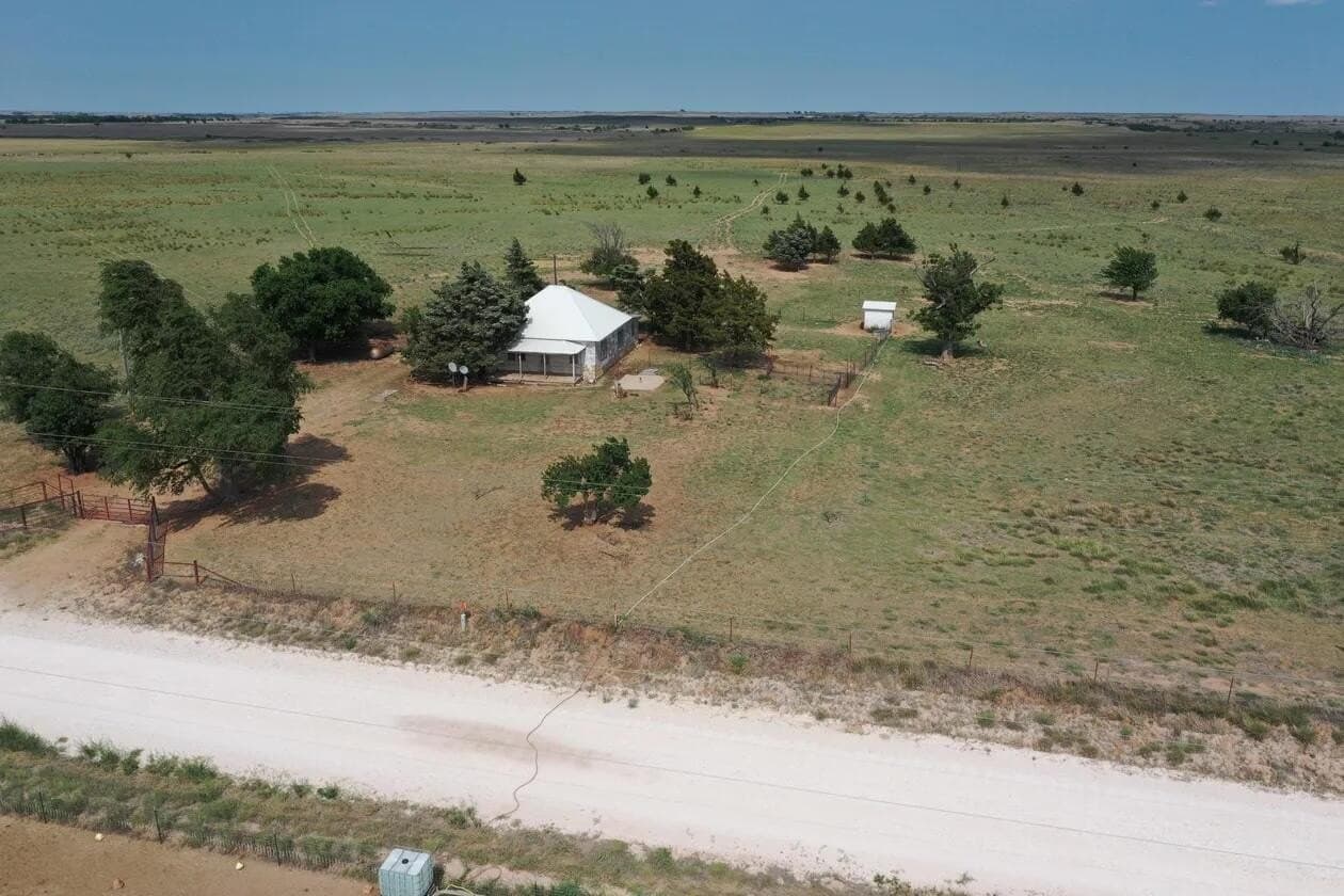 240 acres in Wheeler County