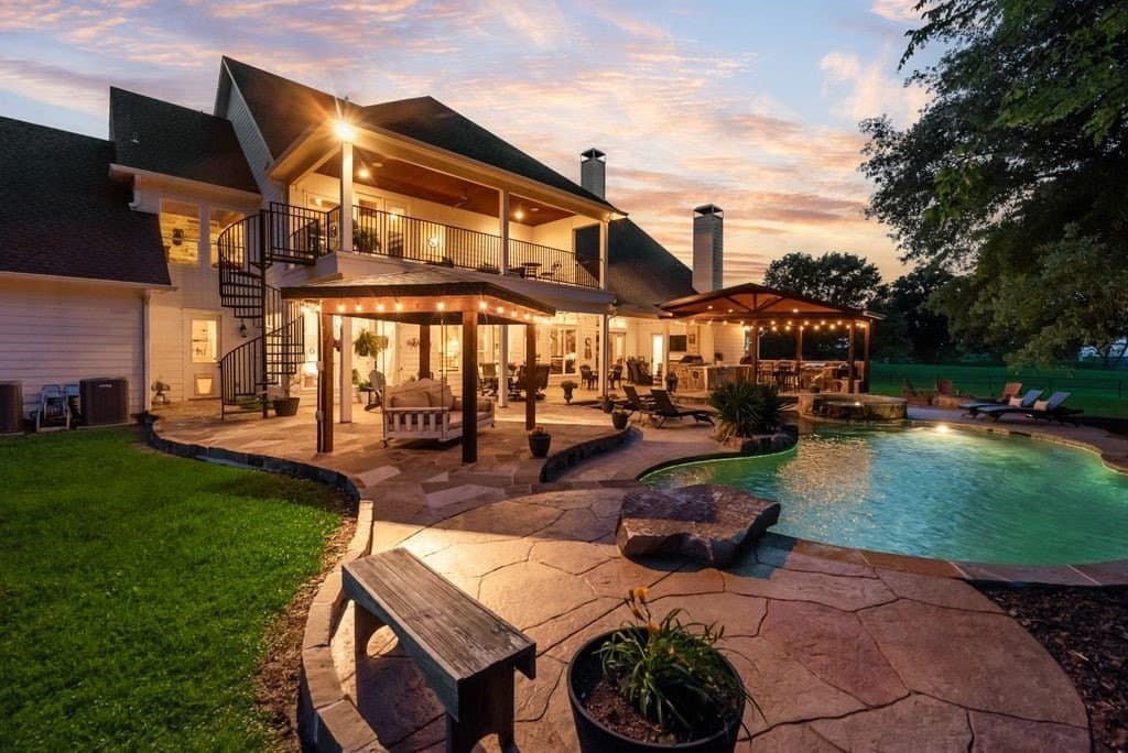 12.8 acres in Kaufman County