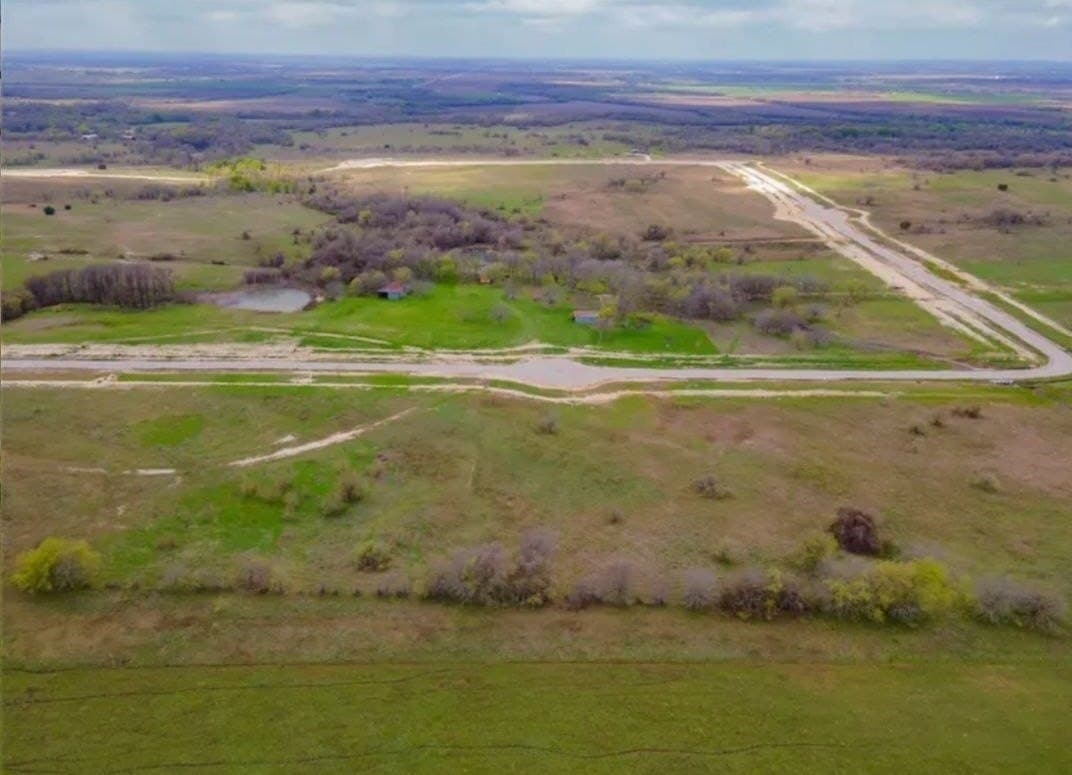 2 acres in Hill County - photo 6
