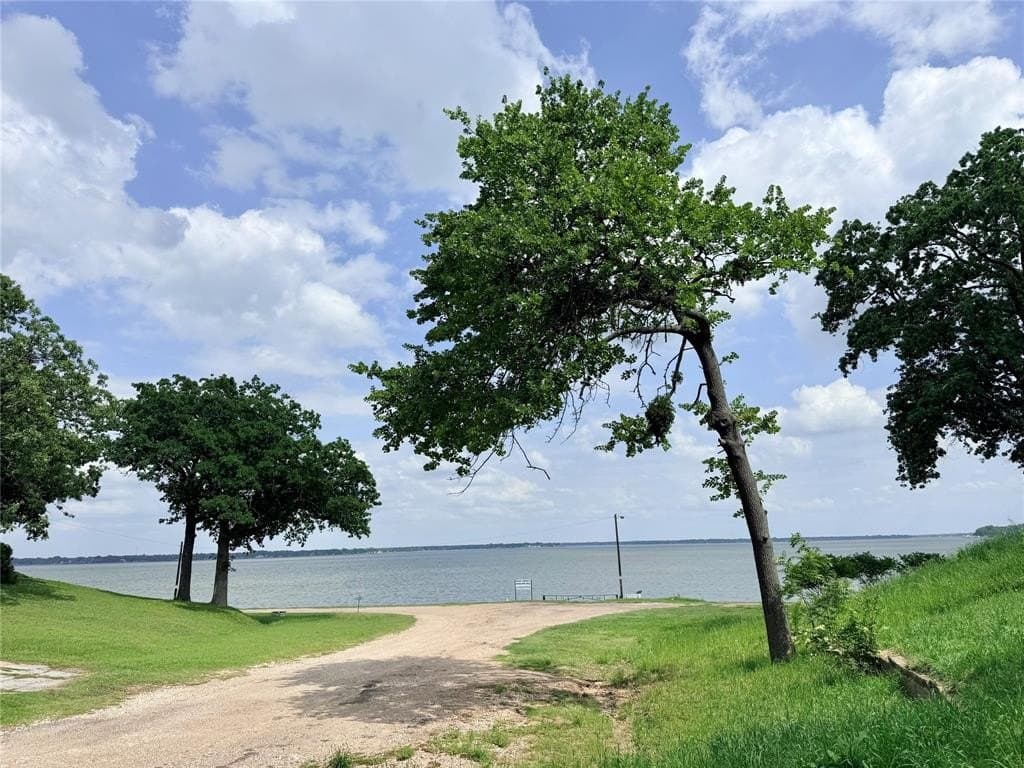 0.15 acres in Henderson County gallery image 3