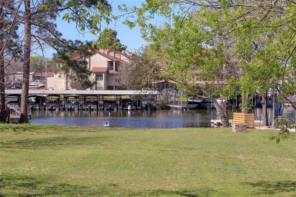 0.27 acres in Henderson County gallery image 3