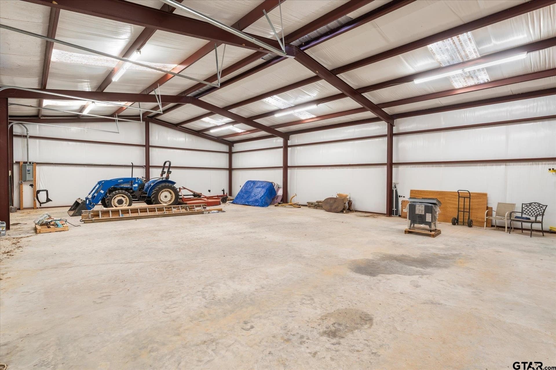 144.04 acres in Morris County - photo 20