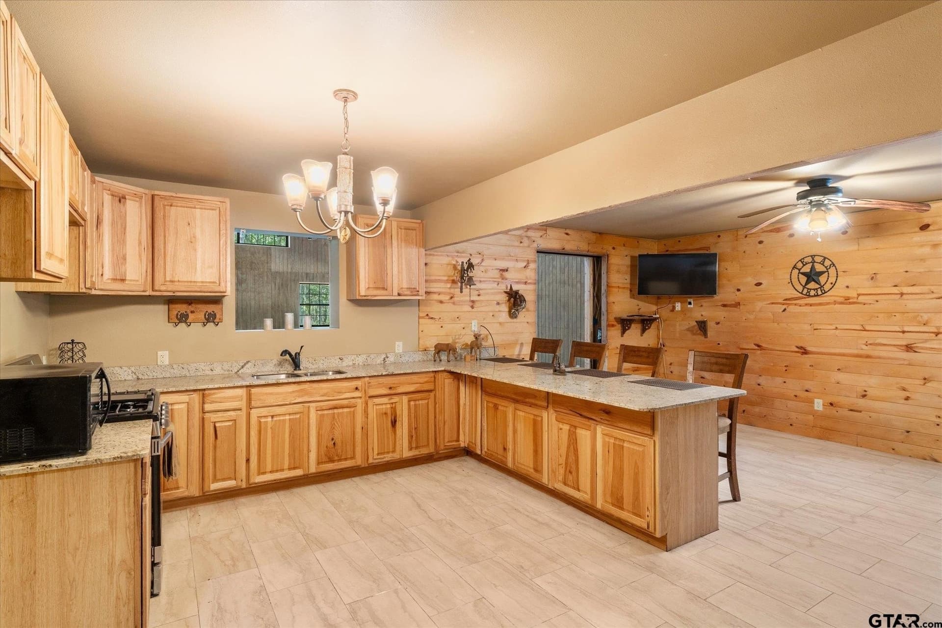 144.04 acres in Morris County - photo 6