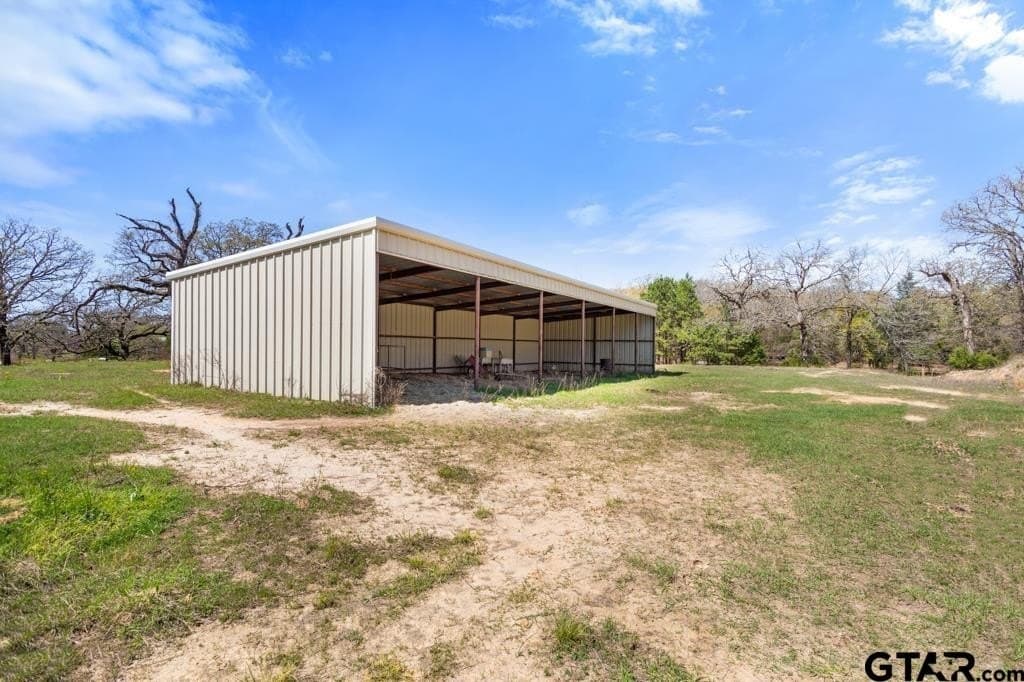 10.98 acres in Smith County - photo 39