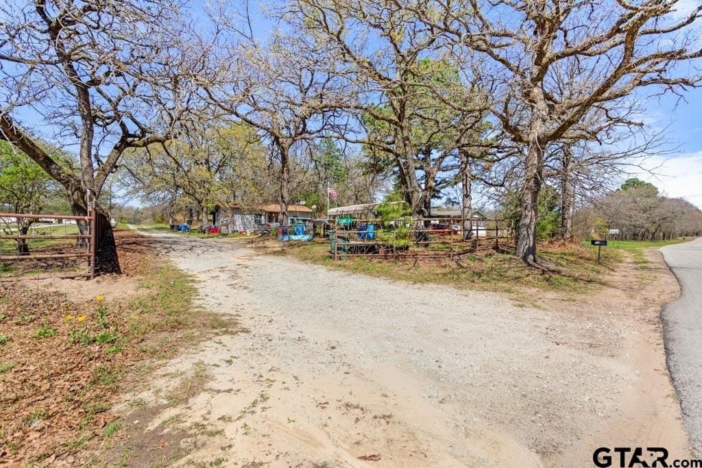 10.98 acres in Smith County - photo 36