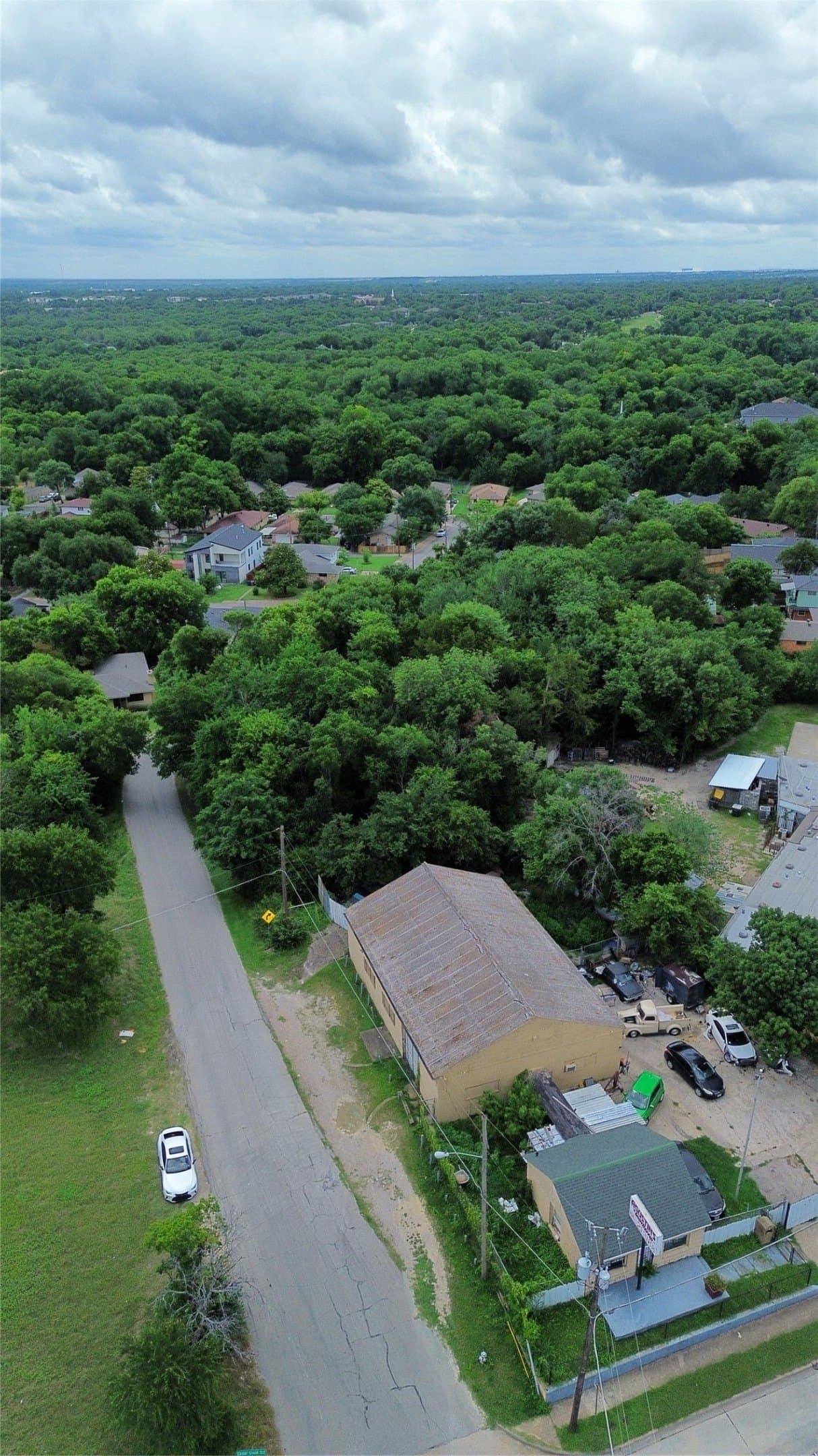 0.3 acres in Dallas County gallery image 4