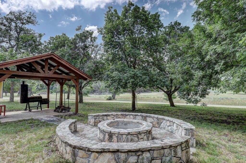 5.45 acres in Kerr County - photo 45
