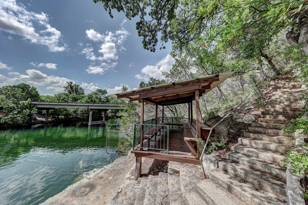5.45 acres in Kerr County - photo 8