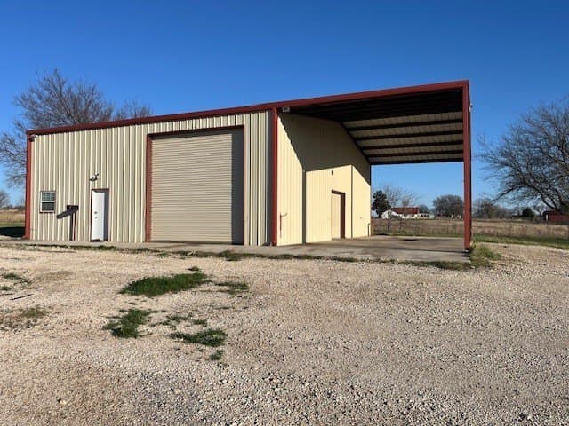 9.3 acres in Montague County - photo 11