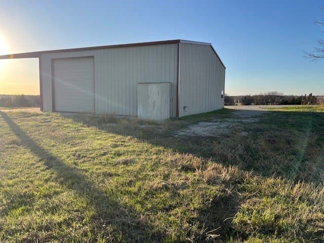 9.3 acres in Montague County - photo 14