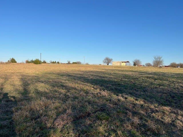 9.3 acres in Montague County - photo 5