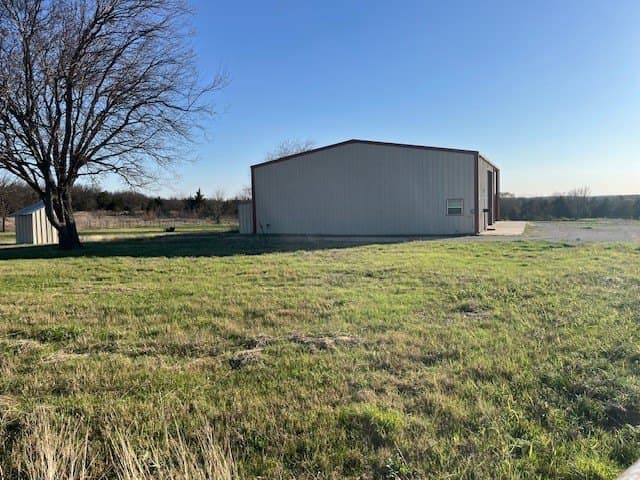 9.3 acres in Montague County - photo 9