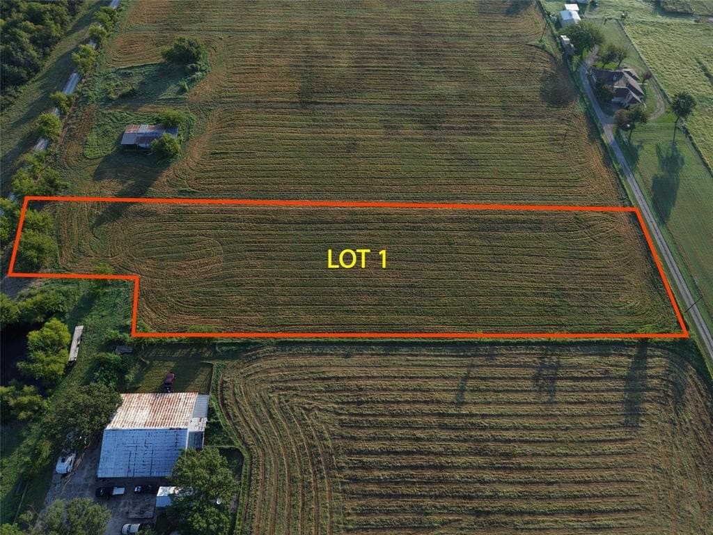 2.5 acres in Navarro County gallery image 2