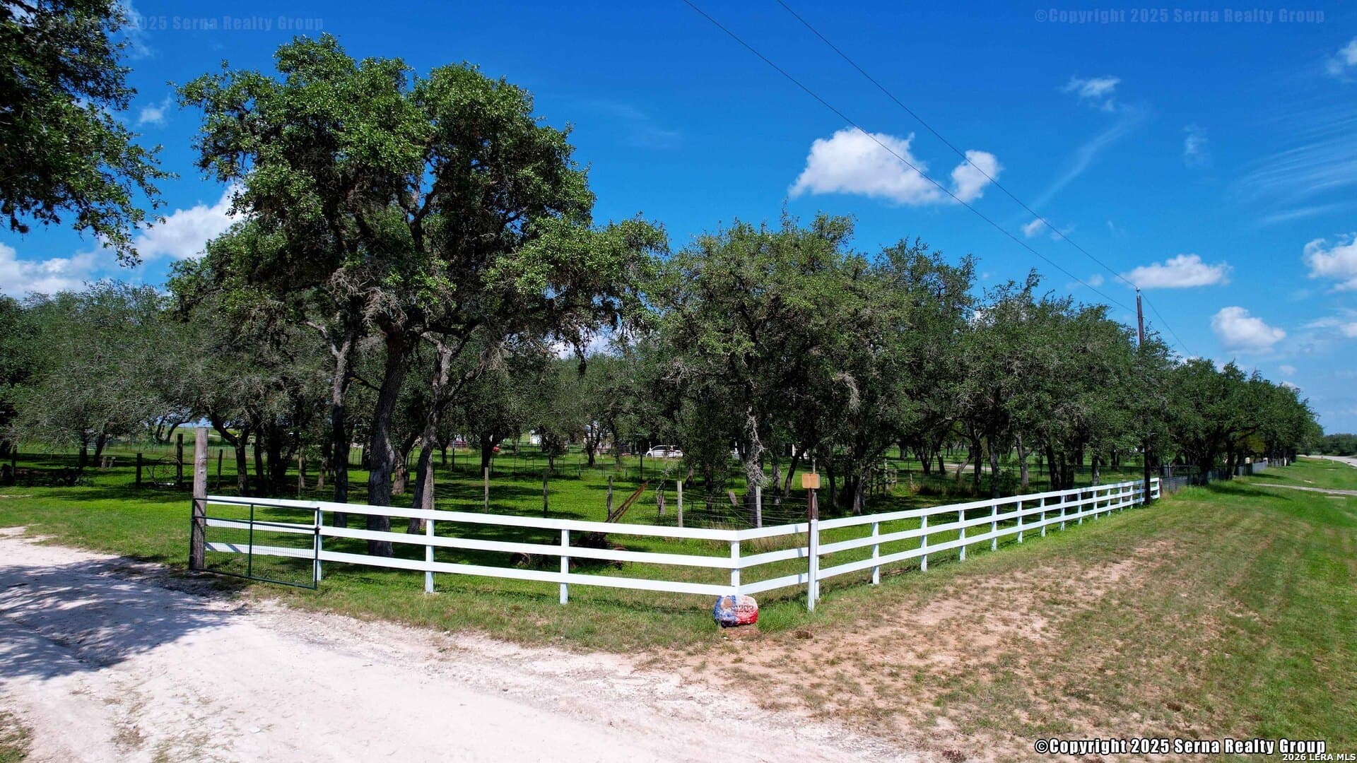 10 acres in Bee County - photo 48