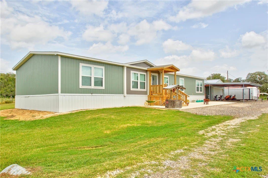 17.27 acres in Guadalupe County gallery image 4