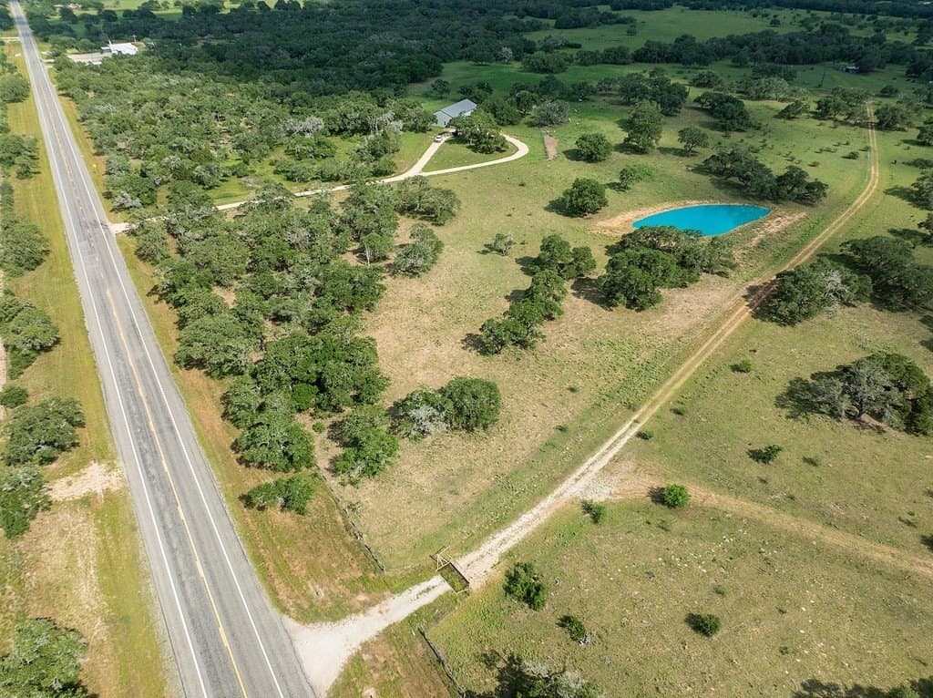 32 acres in Lavaca County
