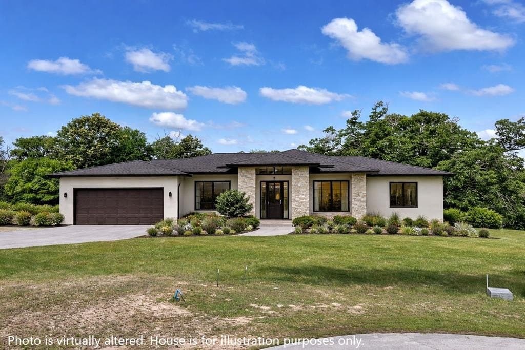 1.02 acres in Henderson County