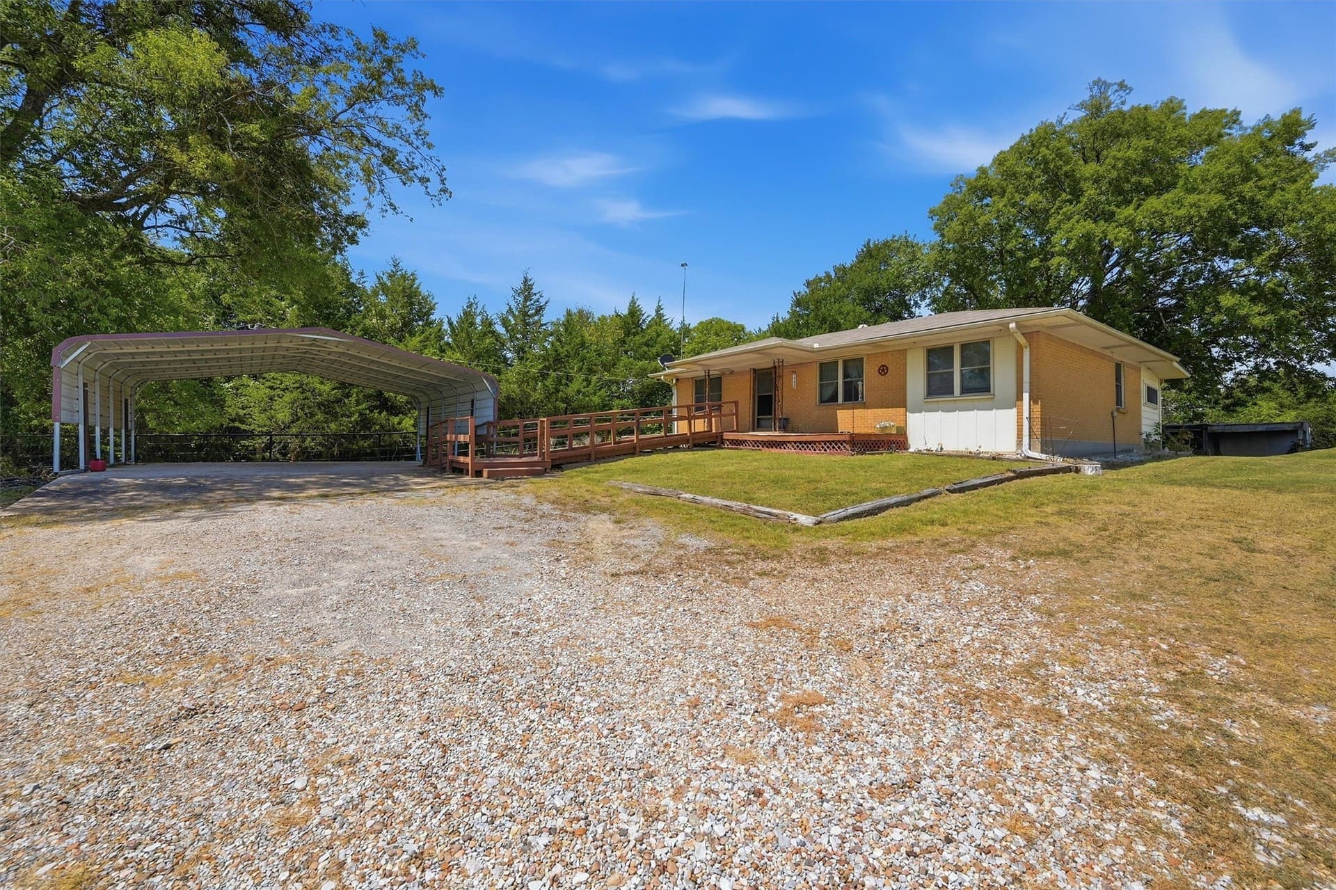 37.5 acres in Grayson County gallery image 3