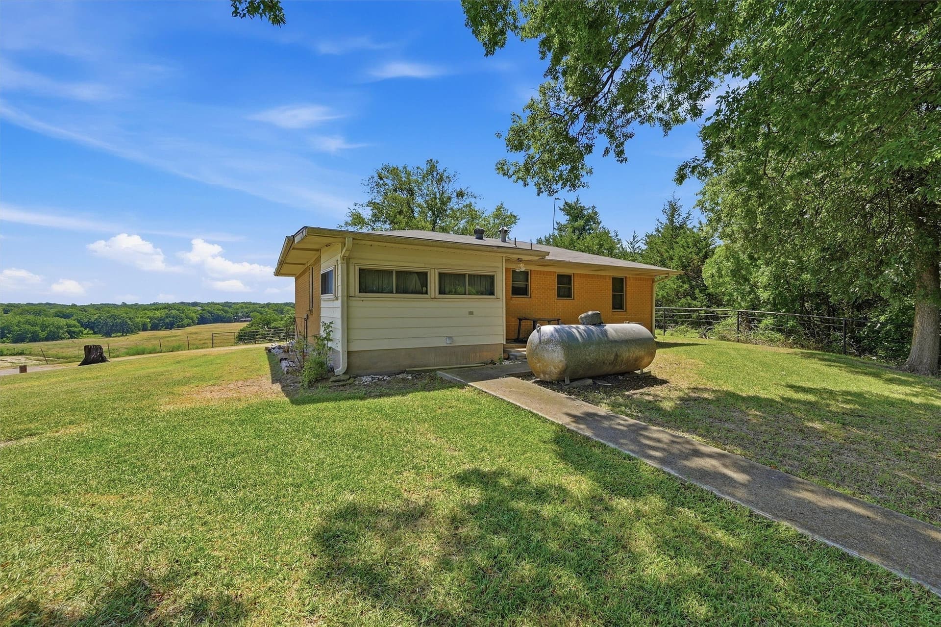 37.5 acres in Grayson County - photo 10