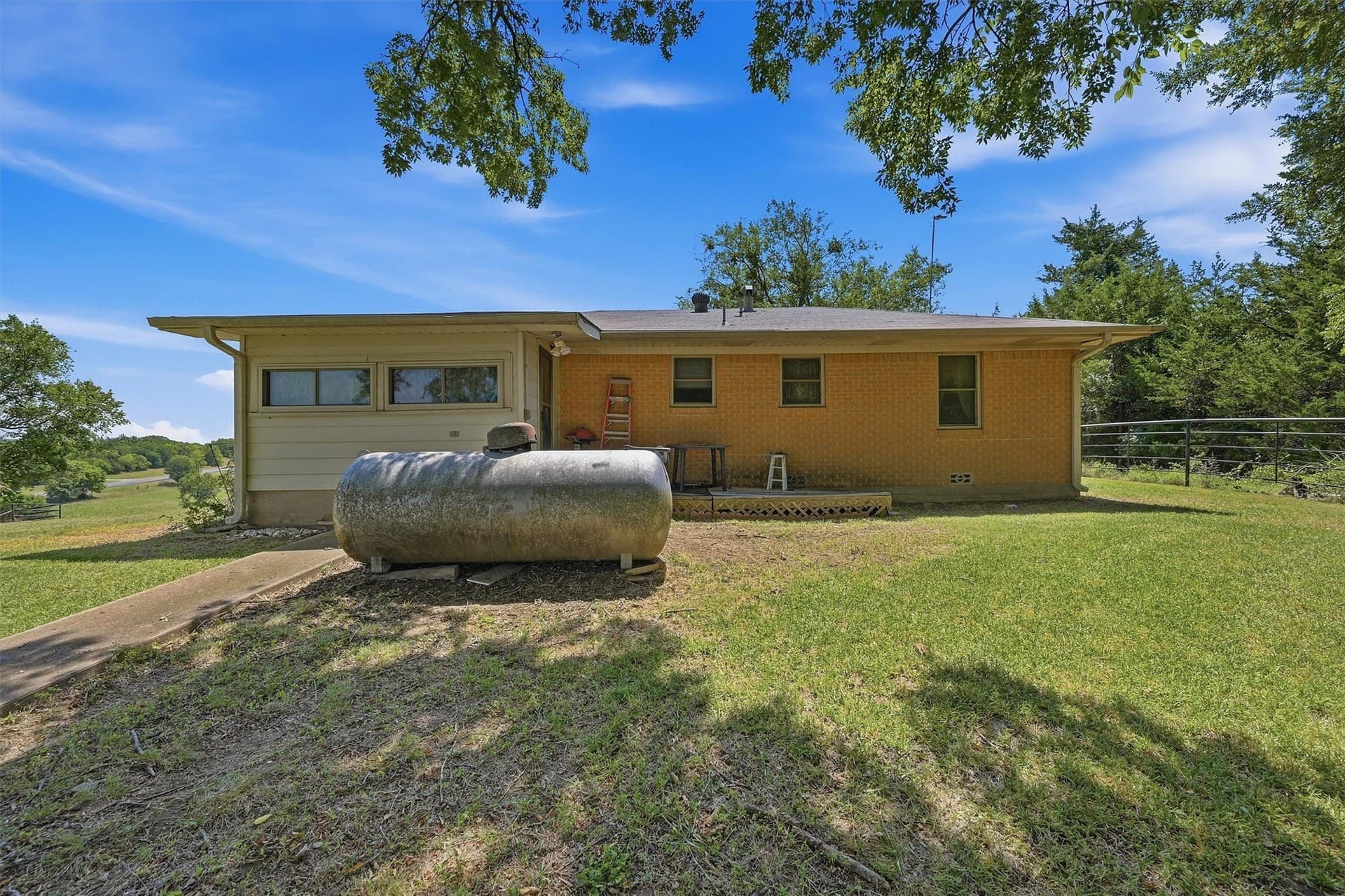 37.5 acres in Grayson County - photo 9