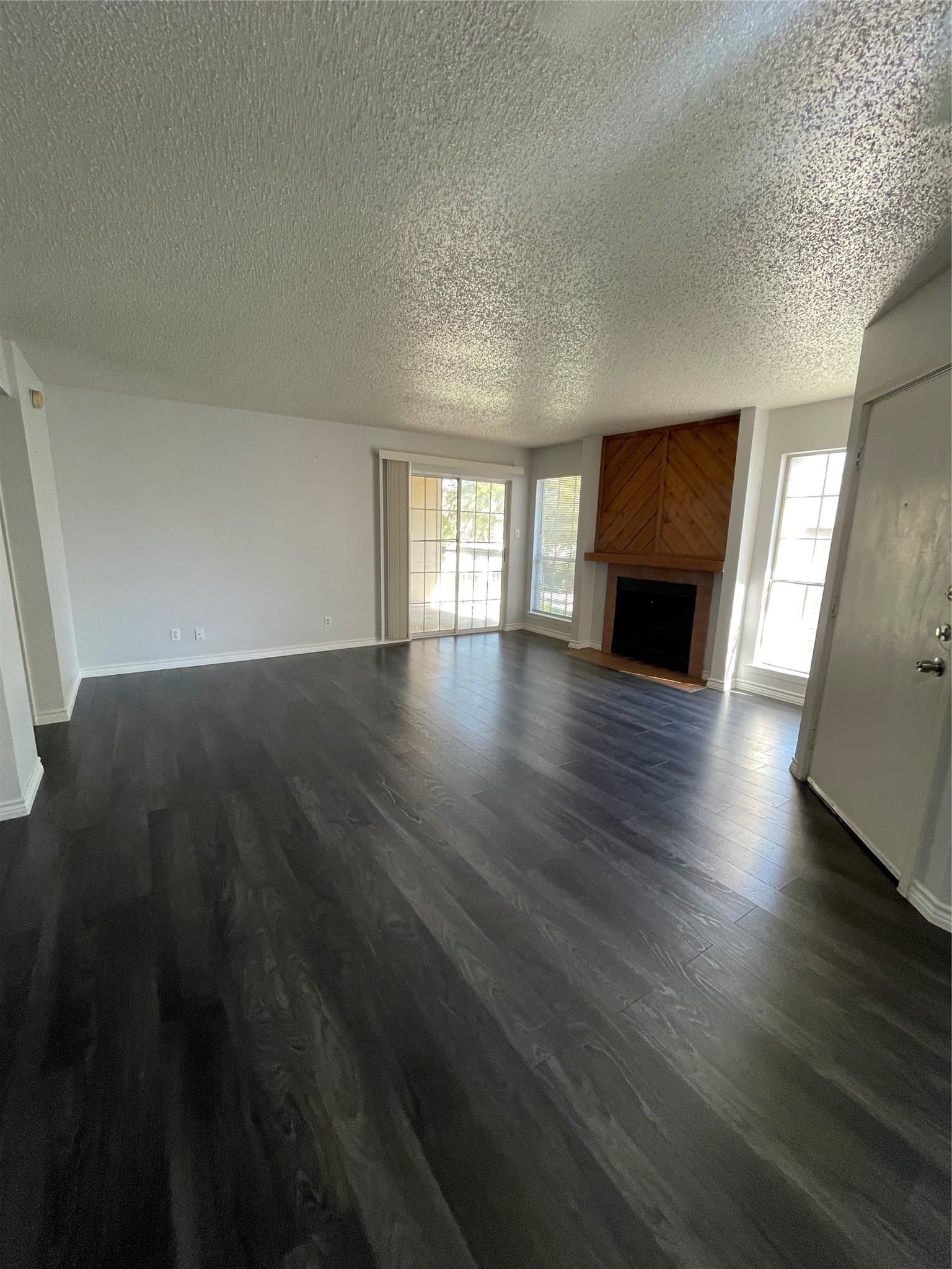 17.99 acres in Dallas County gallery image 4