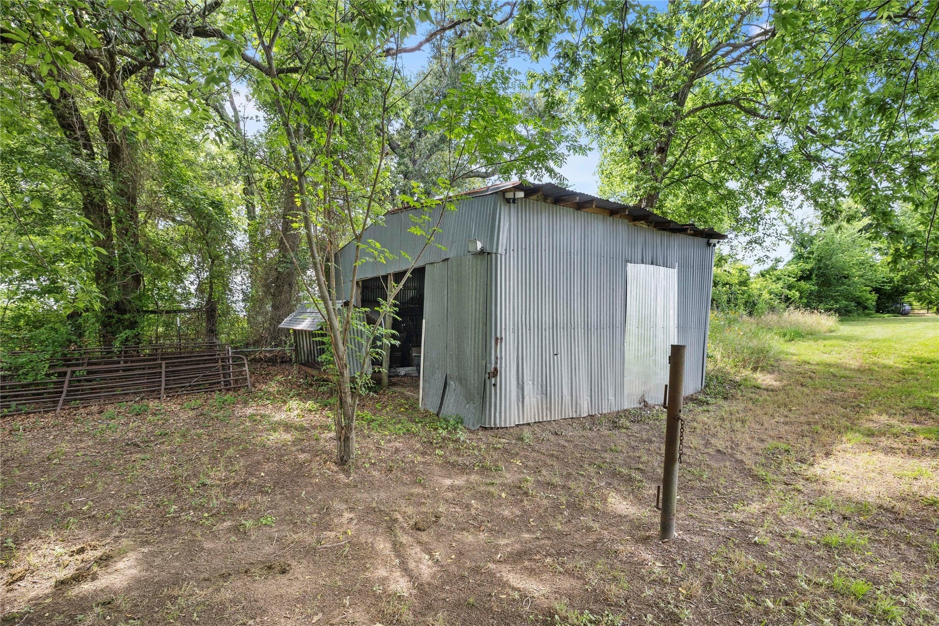 25 acres in Henderson County - photo 37