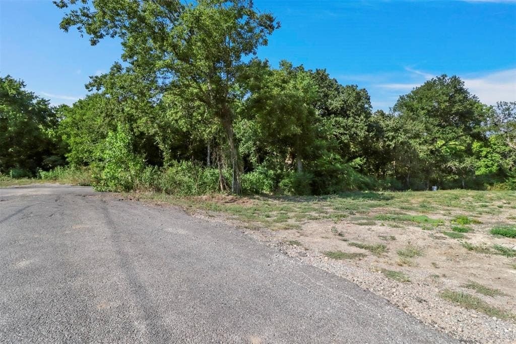 0.42 acres in Grayson County