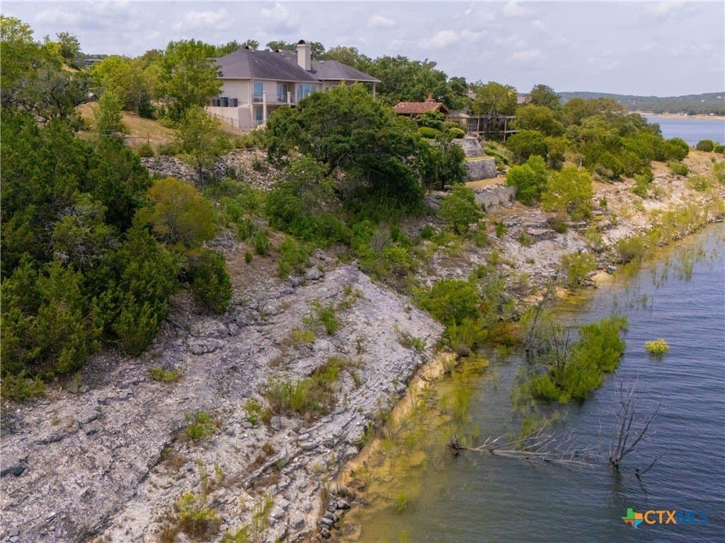 0.72 acres in Comal County - photo 8