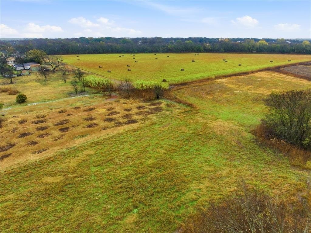 8.6 acres in Ellis County featured view