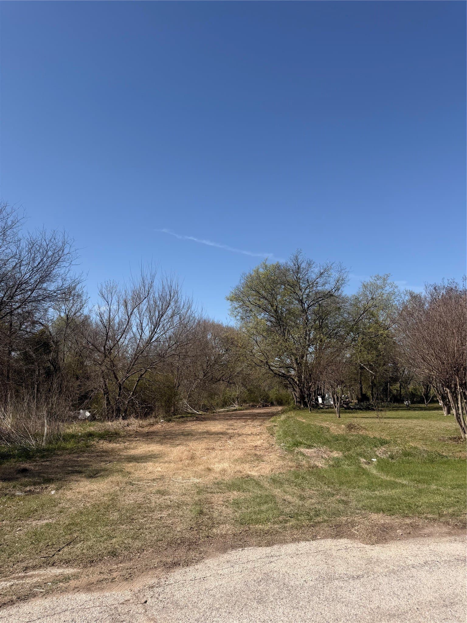 0.43 acres in Ellis County - photo 13